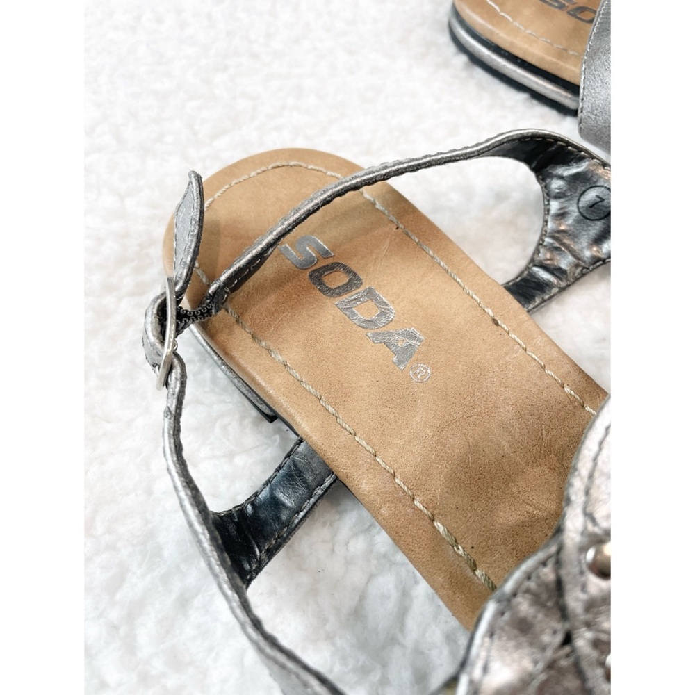 SODA • Silver/Tan Studded Thong Sandals, 7 - Picture 15 of 16